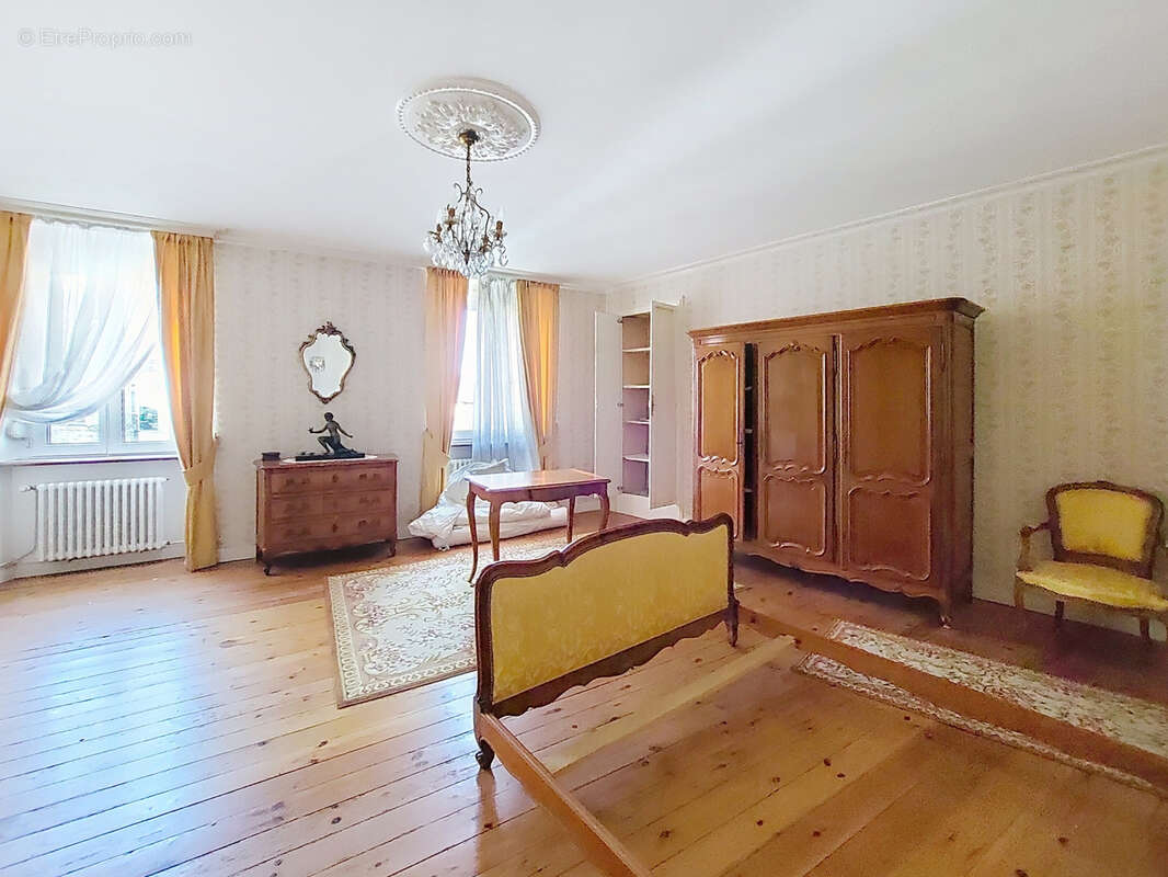 PLOUARET : Maison familiale en pierre à rénover - photo 12