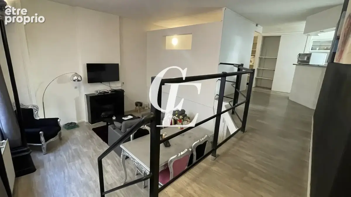 F2 type loft place du peuple - photo 4