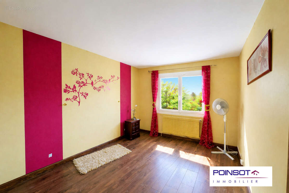 Maison à JUIGNE-SUR-LOIRE