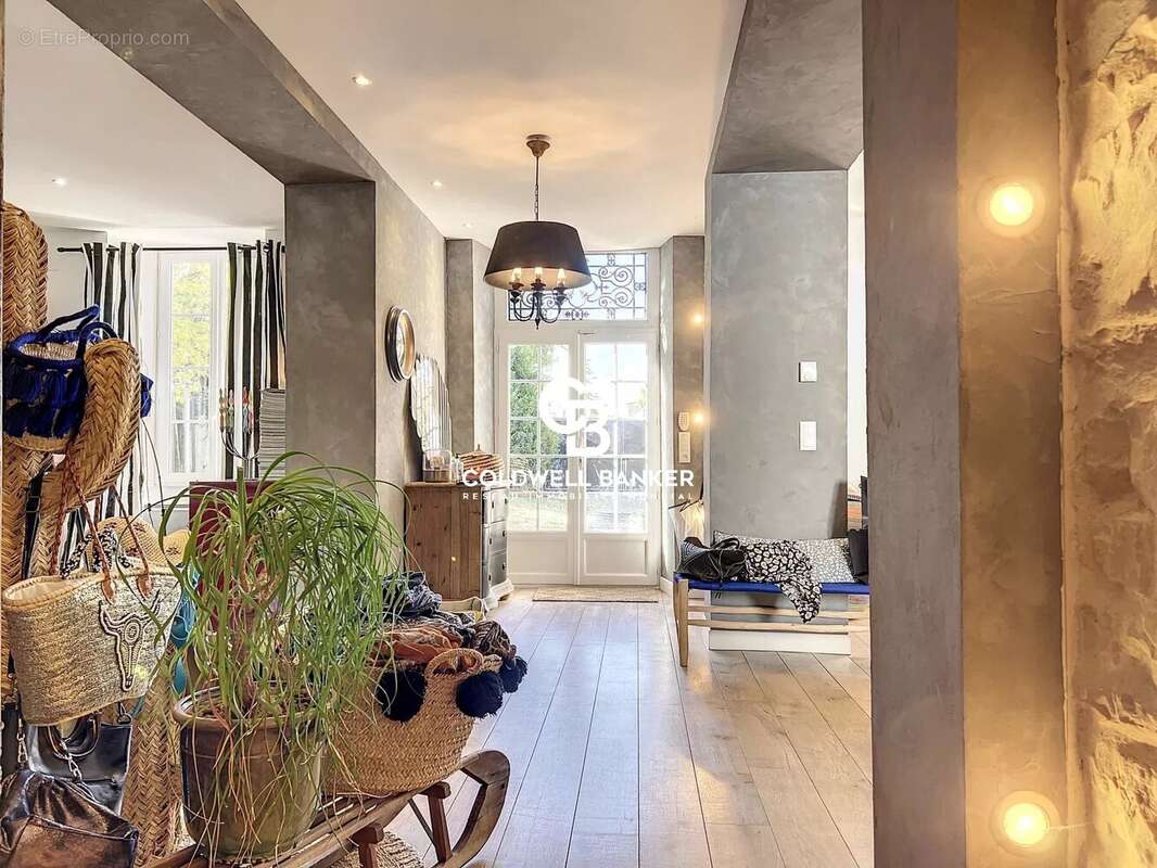 Maison à SAINTE-SOULLE