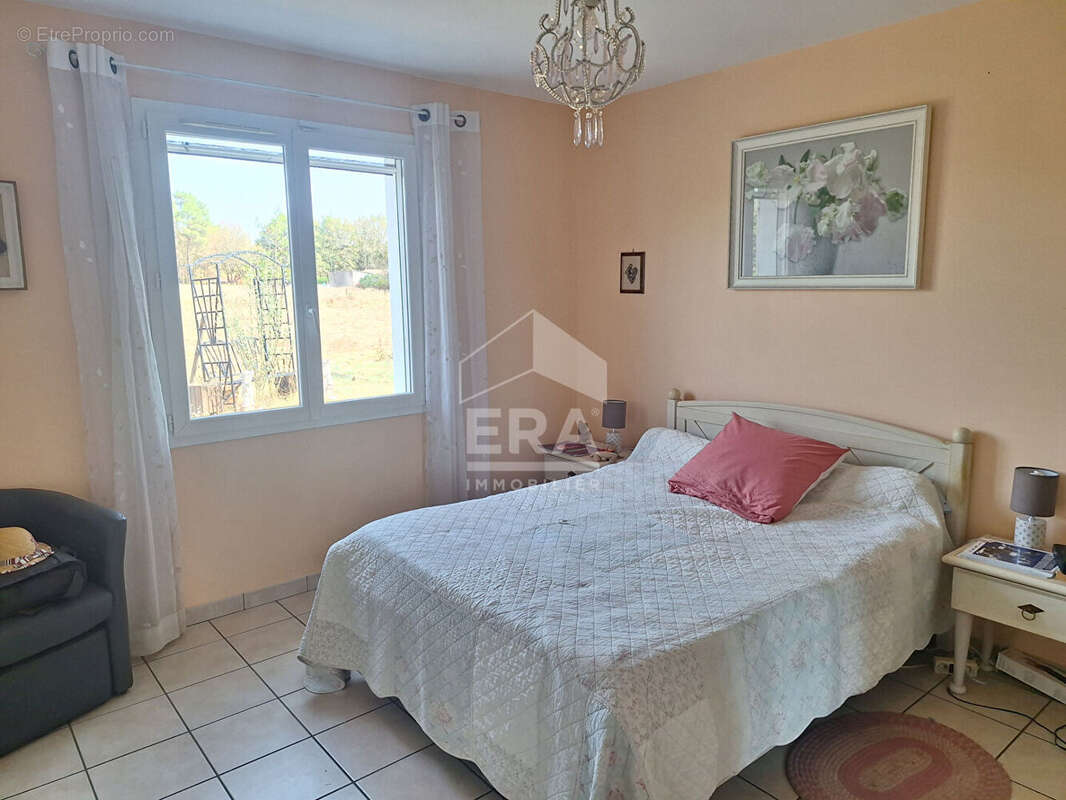 Maison 144m² à montpon-ménestérol - photo 6
