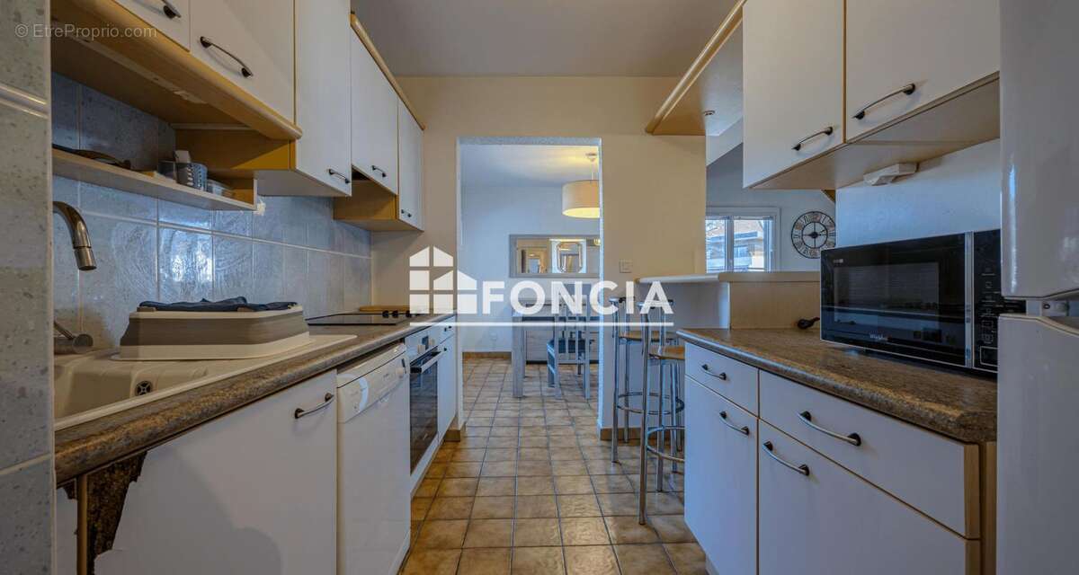 Appartement type 4 Duplex 3 chambres à Poisy avec Terrasse et parkings - photo 4