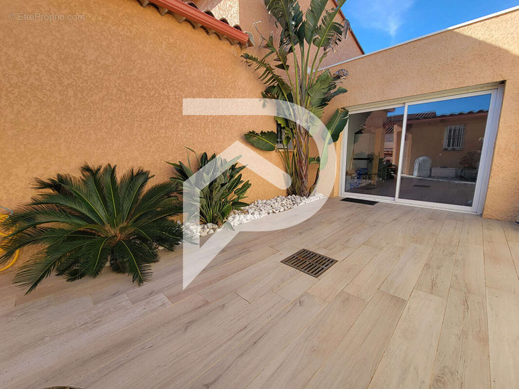 Maison à LATOUR-BAS-ELNE