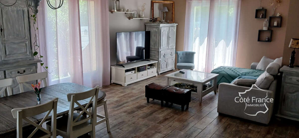 Maison à MOLIERES-SUR-CEZE