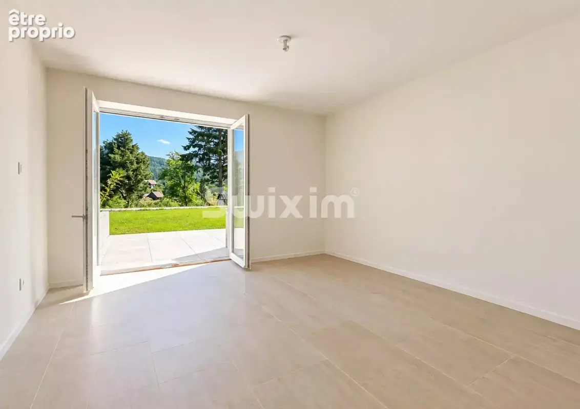 Appartement 103 m² sur deux niveaux – deux entrées et deux terrasses - photo 2