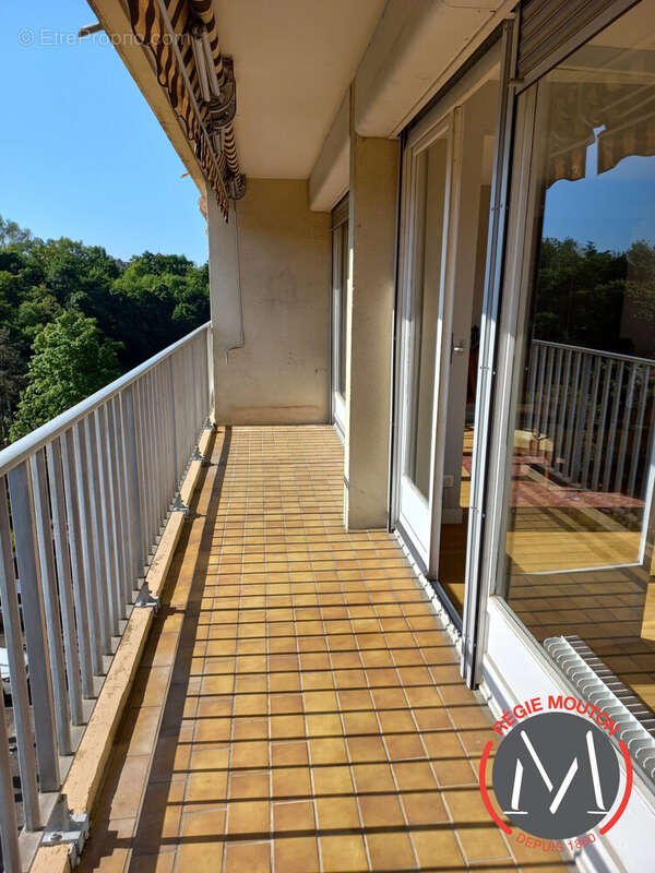 Appartement à SAINTE-FOY-LES-LYON