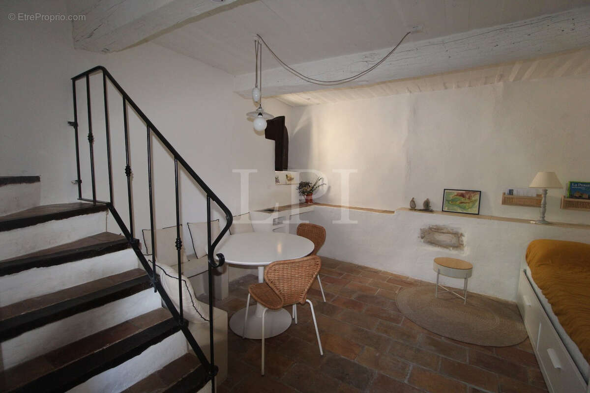 Maison à SAINT-MARTIN-DE-CASTILLON