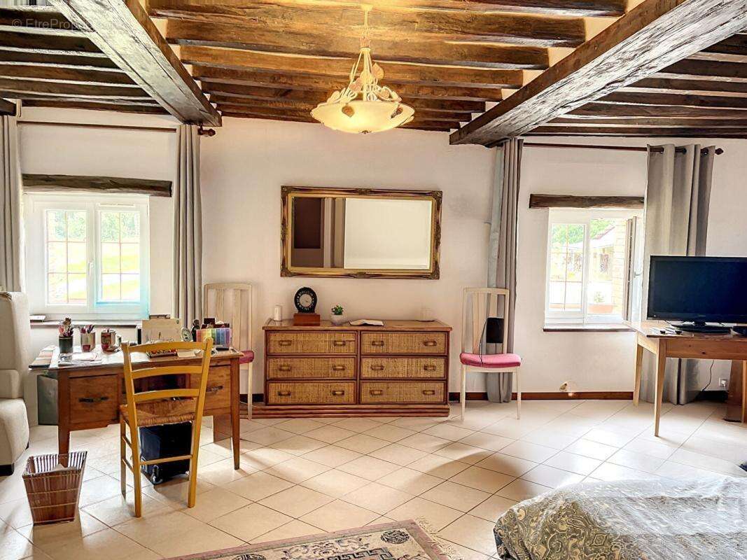 Maison à JOIGNY