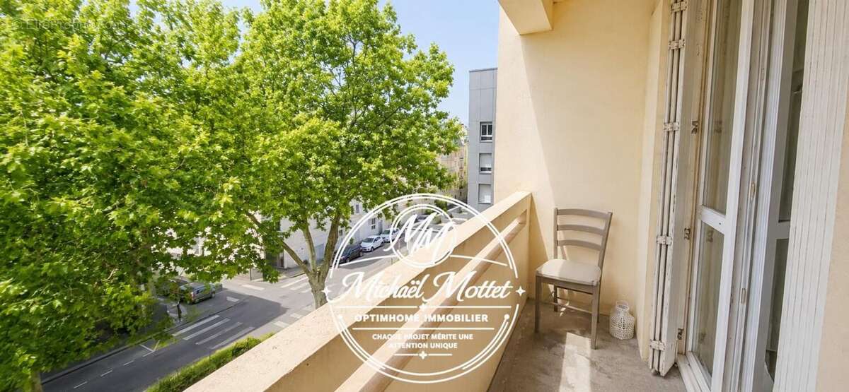 Le Havre (76) - Un appartement familial aux beaux volumes, avec 2 balcons et garage ! - photo 10