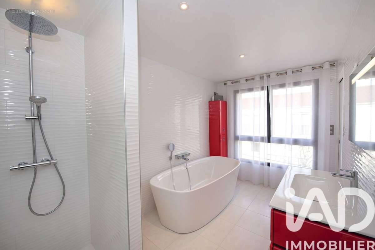 Photo 9 - Maison à SAINT-MAUR-DES-FOSSES