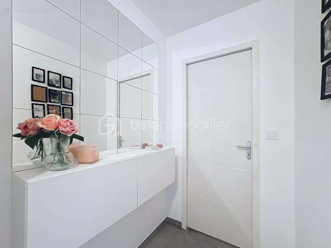 Maison contemporaine 90 m² – 3 chambres – Jardin – garage - photo 11