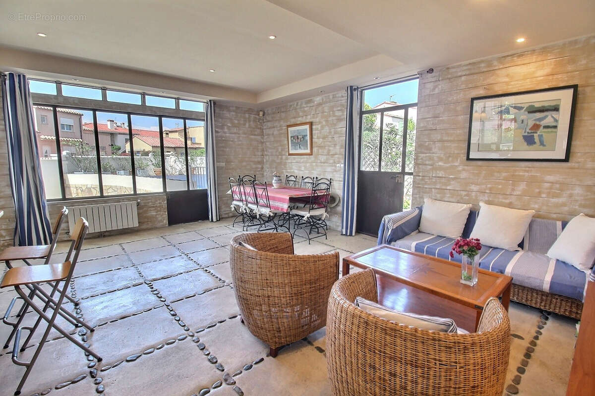 Maison à SAINT-CYPRIEN