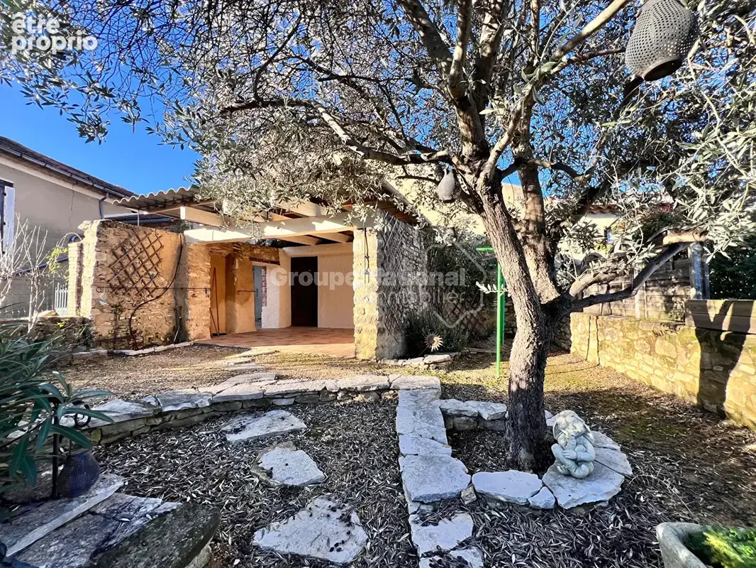 Maison à LA ROQUE-SUR-CEZE