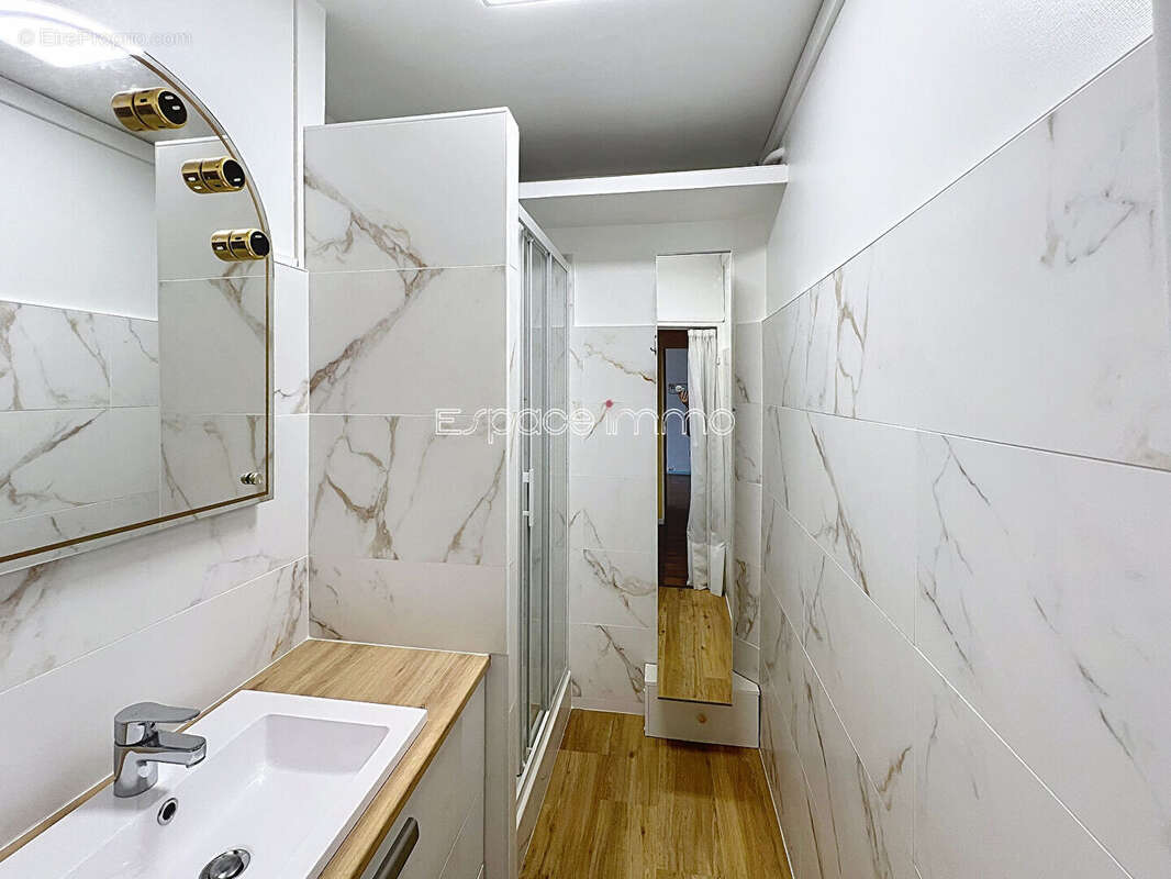 Appartement à MONT-SAINT-AIGNAN