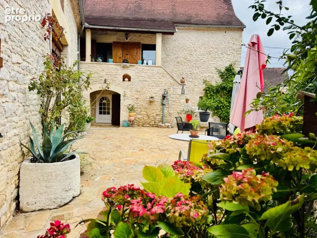 Charmante bâtisse 1716 de 186 m² avec séjour de 80 m² - photo 21