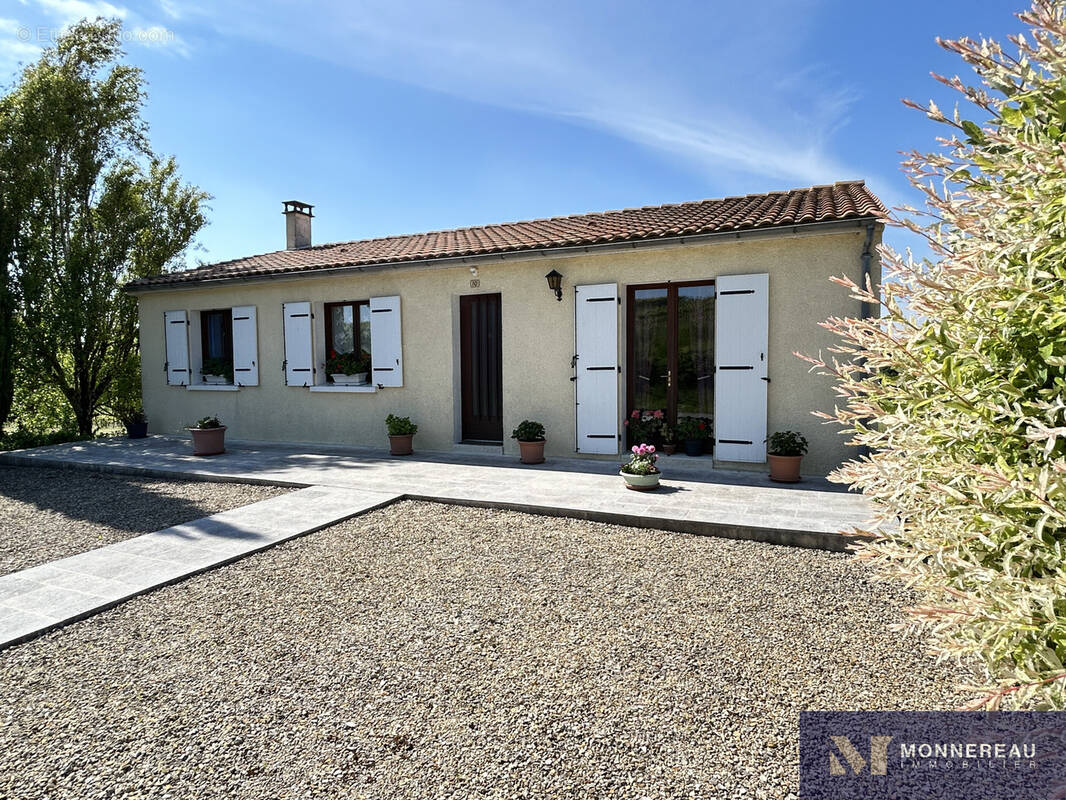 Maison à ARTHENAC