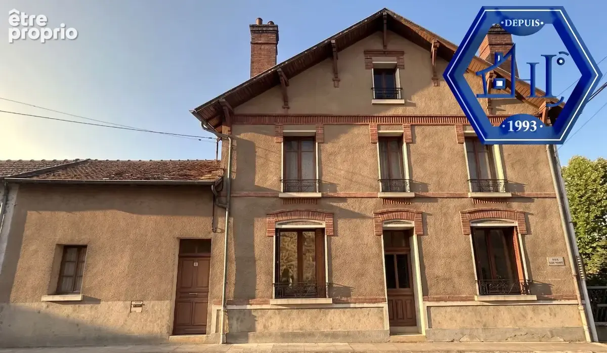 Maison centre village - photo 3