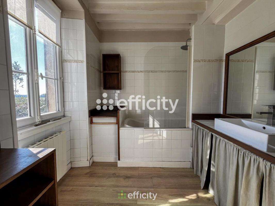 Maison à AUNAY-EN-BAZOIS