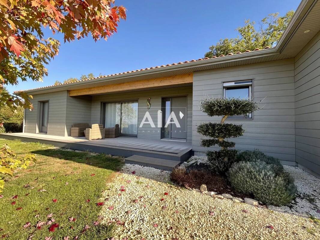 Maison à NANTEUIL-EN-VALLEE