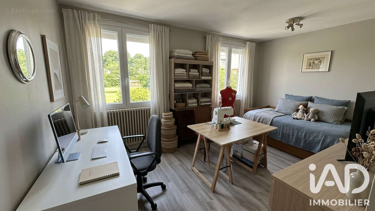 Maison 92 m² à Livry-Gargan  - photo 7