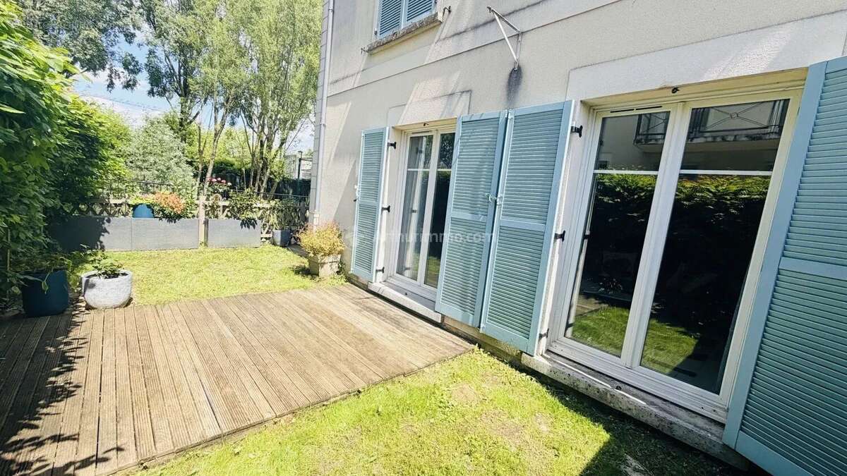 Maison à SERRIS