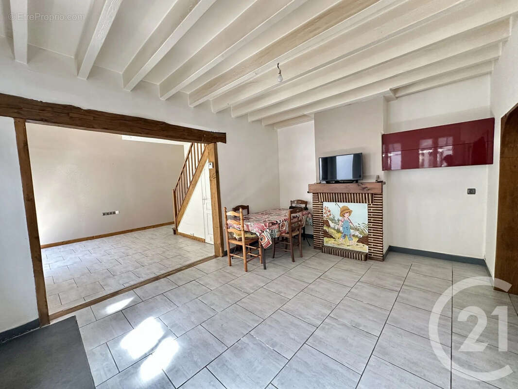 Maison 165 m² à Dangeau  - photo 4
