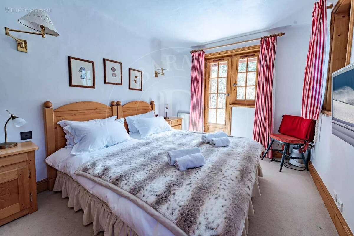 Maison à LA PERRIERE