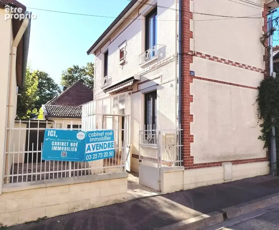 Photo Maison à Sainte-Savine au prix de 128 000€