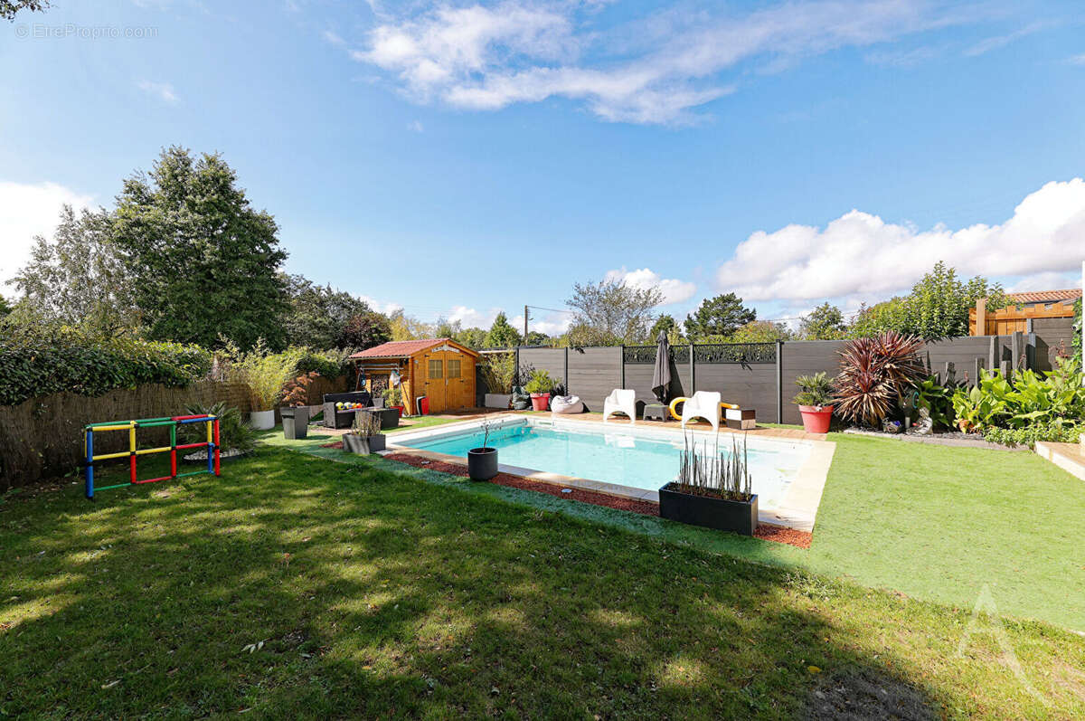 Maison à CORCOUE-SUR-LOGNE