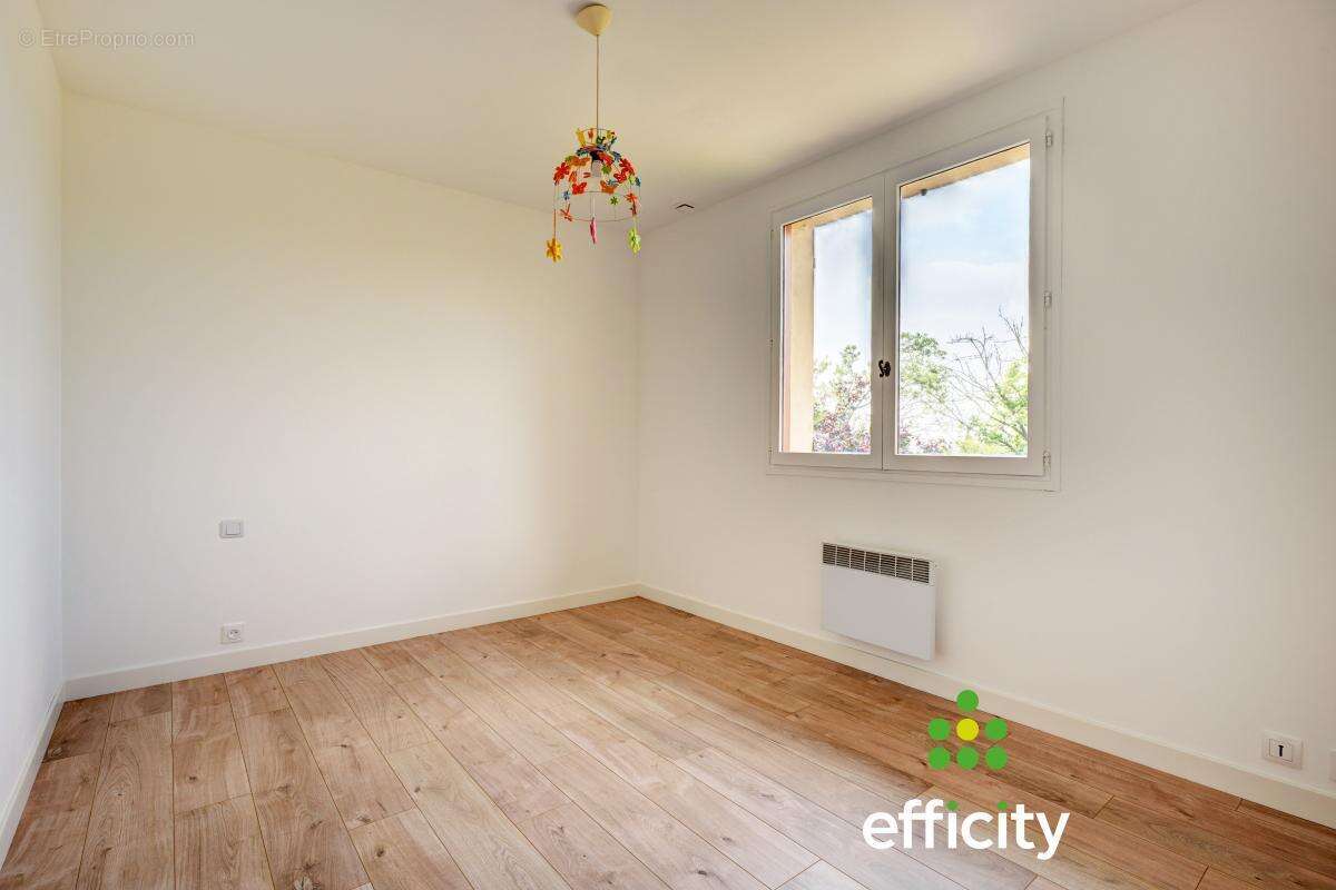 Maison à SAINTE-FOY-LES-LYON