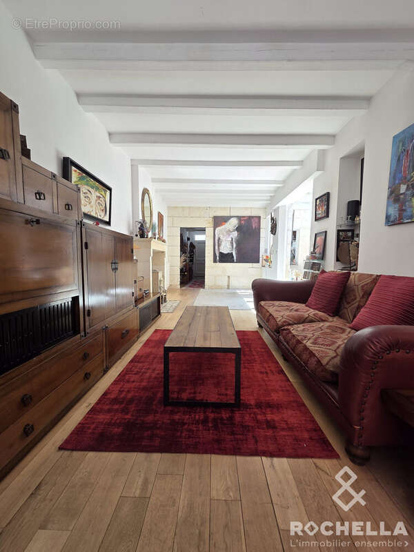 Maison 153 m² à Nieul-Sur-Mer  - photo 2