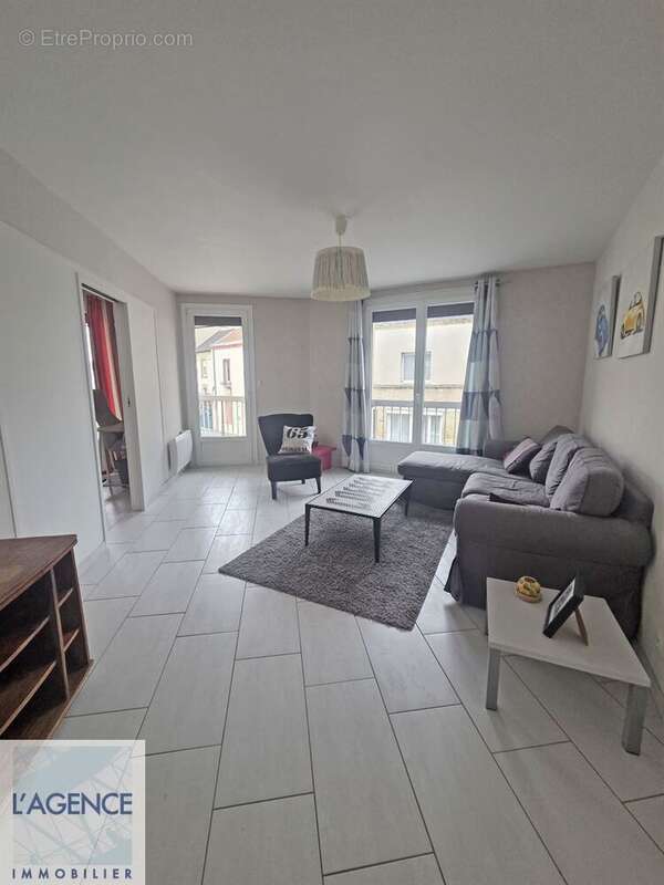 Appartement 80 m² à Reims  - photo 3