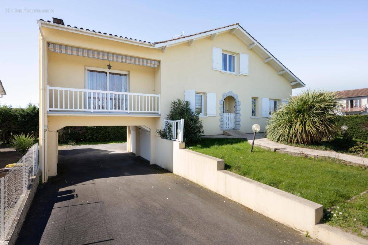 Maison à AIRE-SUR-L'ADOUR