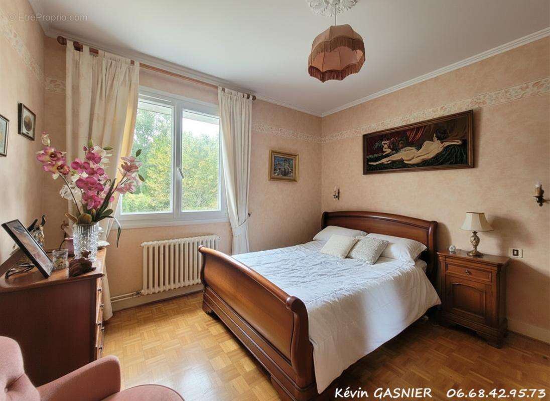 Maison à LINARS