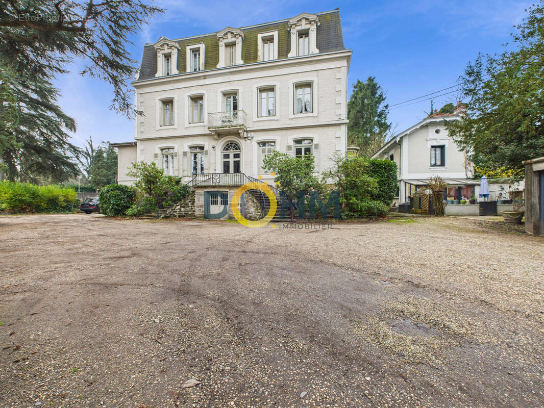 Appartement de caractère dans maison bourgeoise avec parc privatif - photo 11