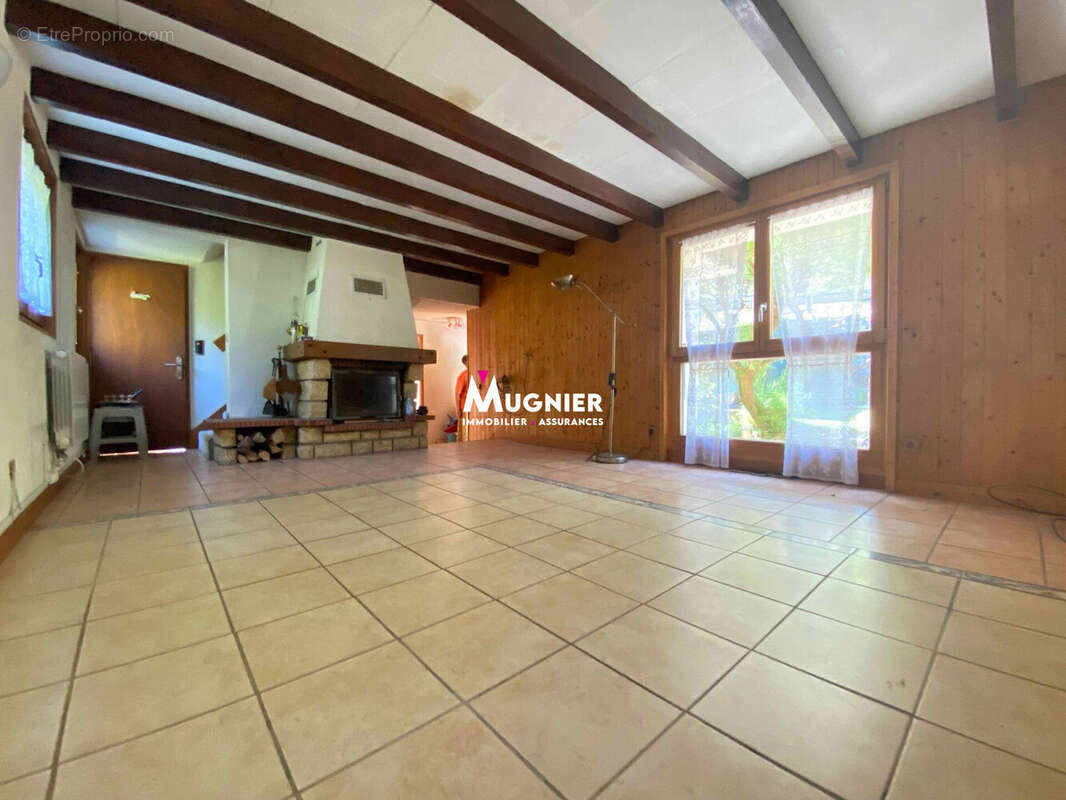 Maison 70 m² à La Riviere-Enverse  - photo 7