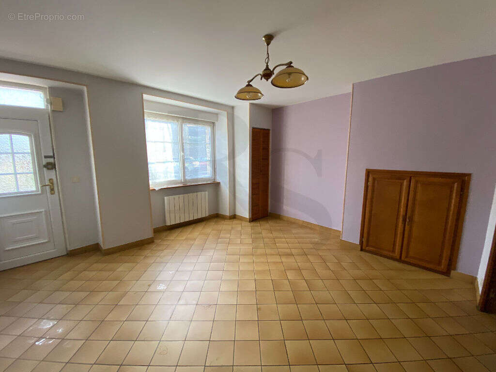 Maison à LE TEILLEUL