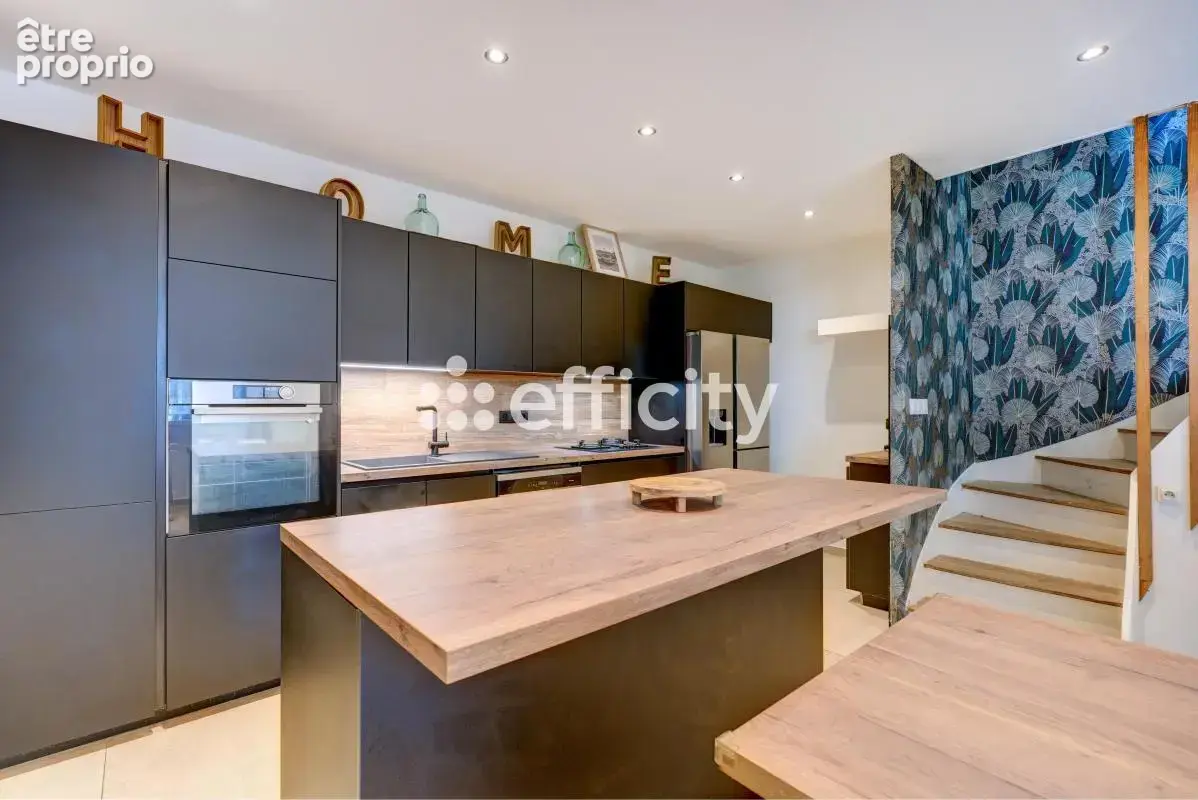 Maison 4 pièces 97 m² à vendre à Saint-Priest (69800) - photo 3