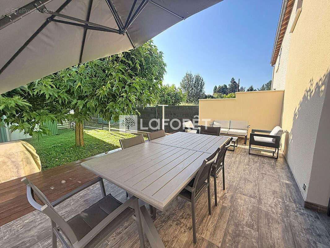 Maison de village rénovée - Mézériat - photo 13
