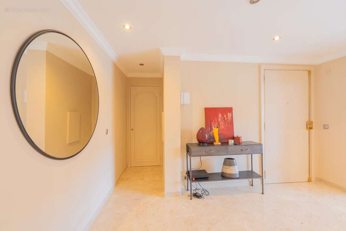 superbe 2 pièces 84m2 + terrasse 28m2 - photo 18