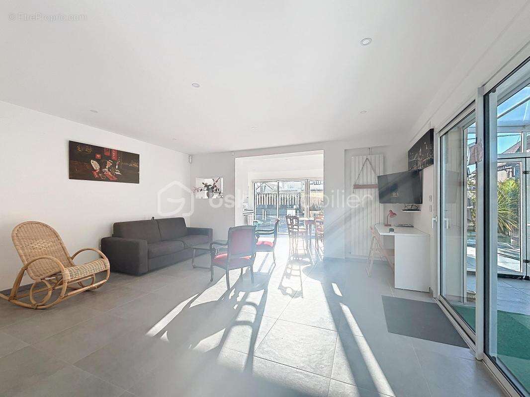 Maison à OUISTREHAM