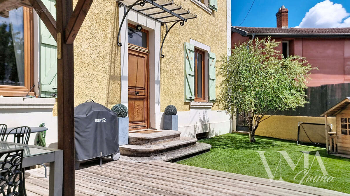 Appartement à TASSIN-LA-DEMI-LUNE