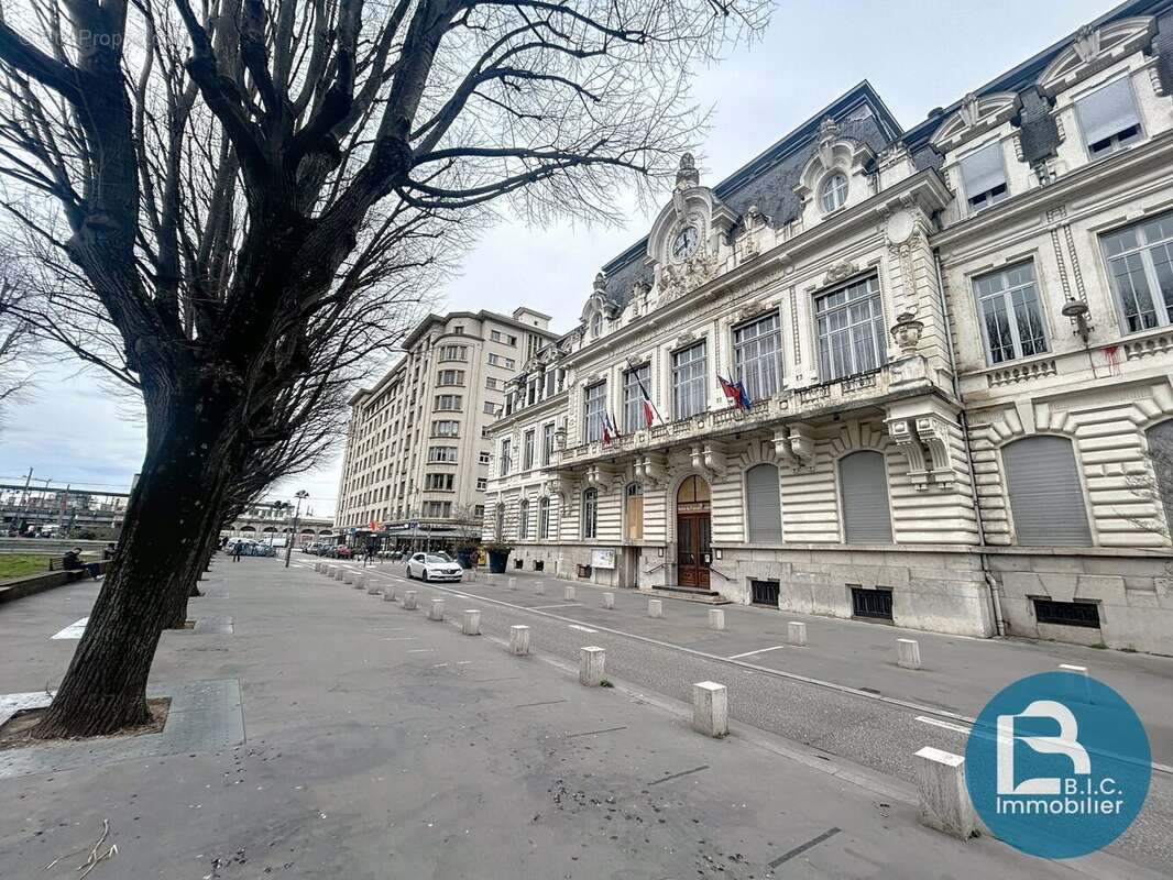 Commerce à LYON-7E