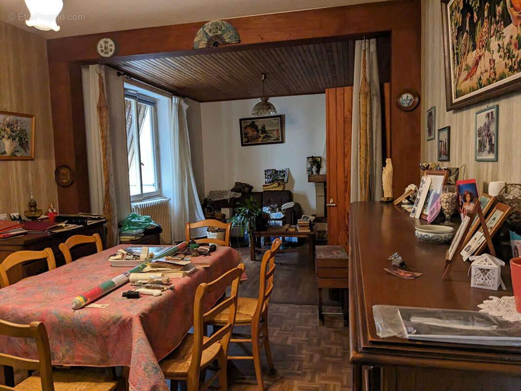 Maison à SAINT-LAURENT-SUR-OUST