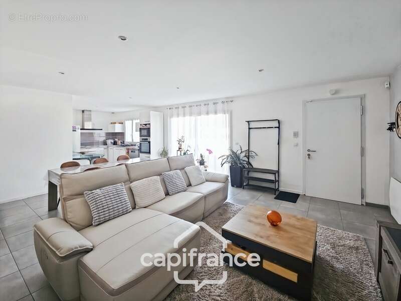 Maison à SAINTE-LIVRADE-SUR-LOT