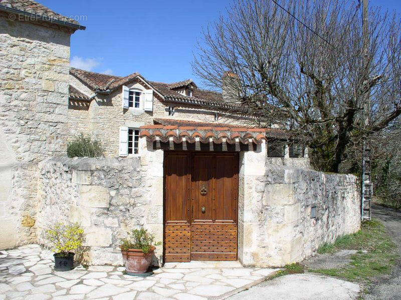 Maison à CAHORS