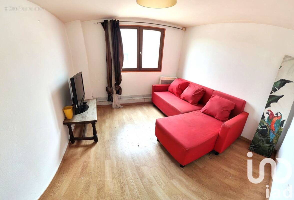 Photo 1 - Maison à LONGPERRIER