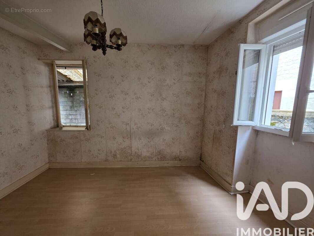 Maison 89 m² à Corvol-L'orgueilleux  - photo 5
