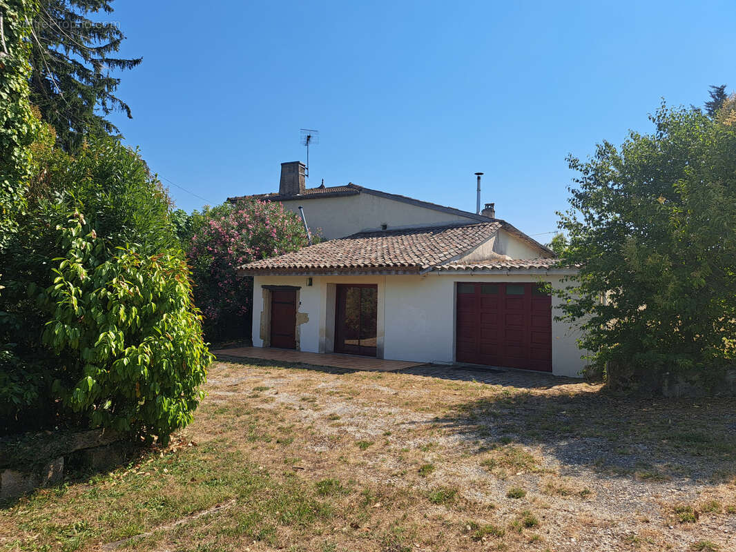 Maison à SAINT-MACAIRE