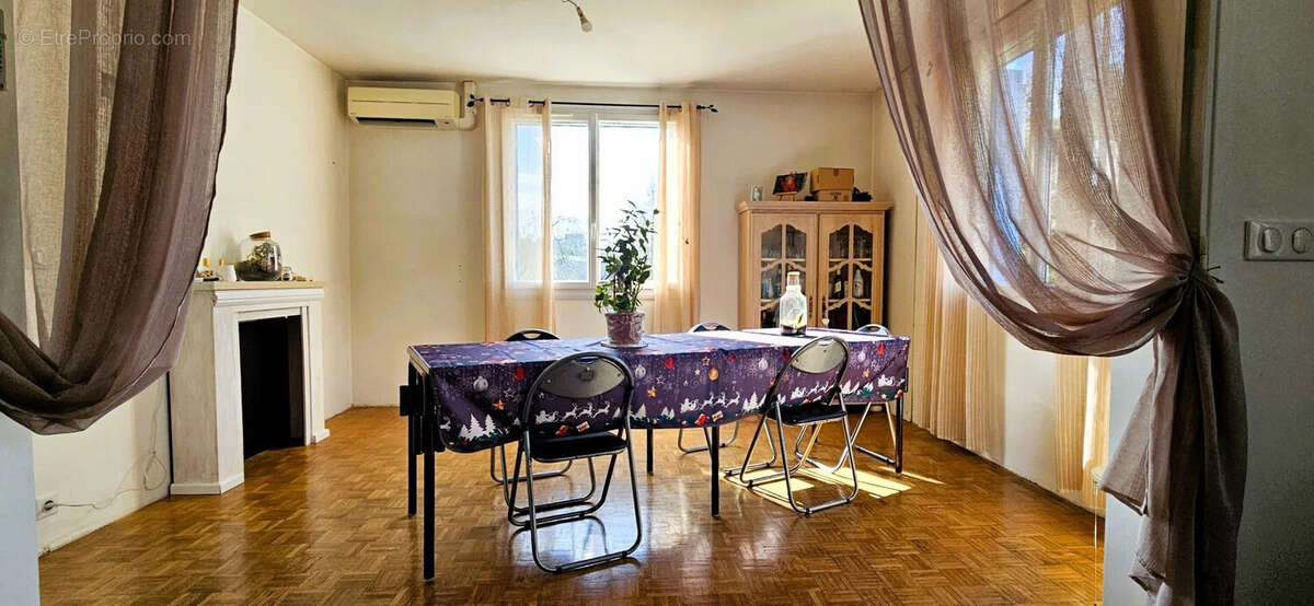Maison à MOULEYDIER